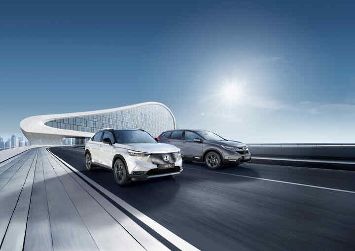 How do hybrid cars work?